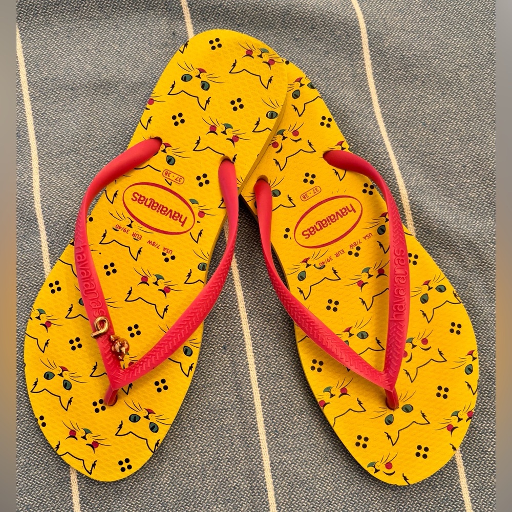 Havaianas Vibrant Yellow Cat Flip Flops with Pink Straps